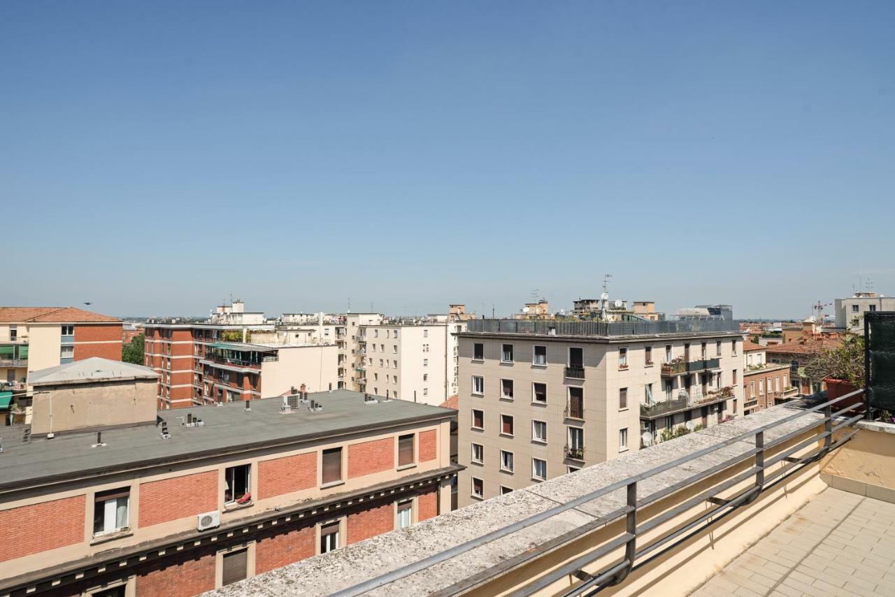 Апартаменты Bologna Railway Station Flat Экстерьер фото